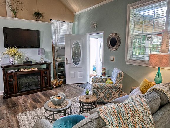 4th image of 1937 Grove Bluff Cir W