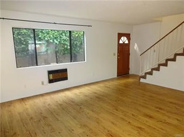 835 W 25th St, San Pedro, CA 90731