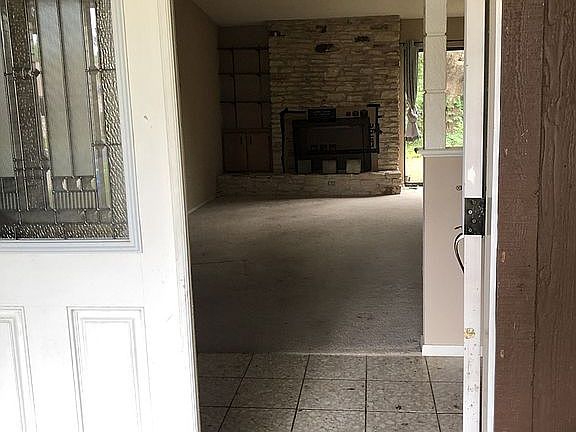 Fireplace in family room 