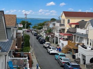 77 Kentucky St, Long Beach, NY 11561