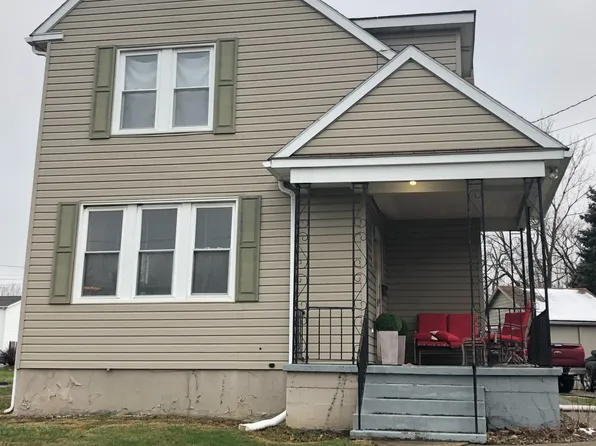4 Hookton Ave, Uniontown, PA 15401
