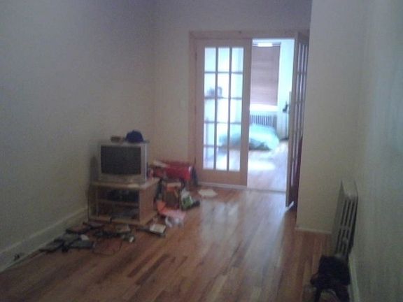 3rd image of 742 Macdonough St APT 3L