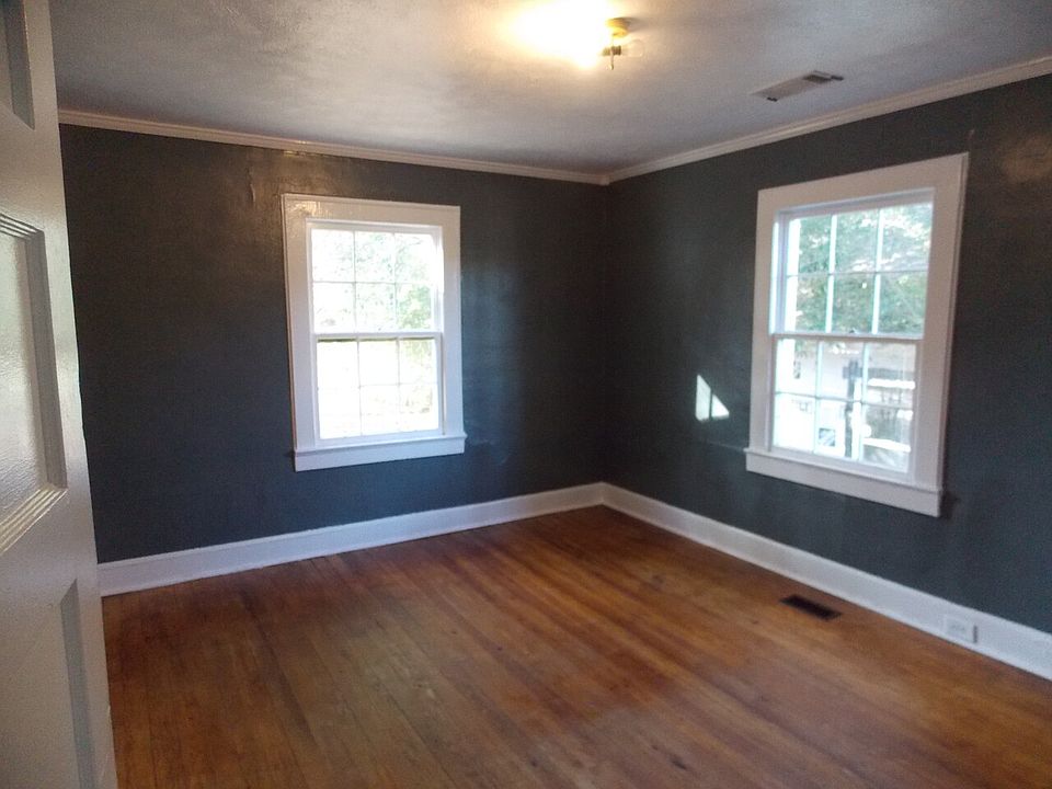 822 W Solomon St Griffin, GA Zillow Apartments for Rent in Griffin