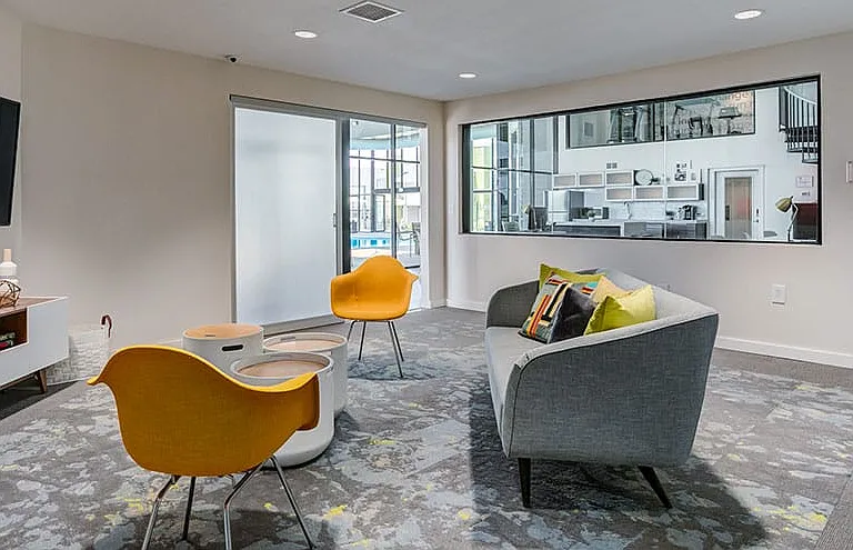 Sundance Apartments — Photo 16