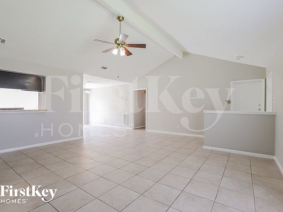 4th image of 13361 Lake Breeze Ln