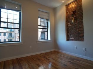 383 S 3rd St #3C, Brooklyn, NY 11211