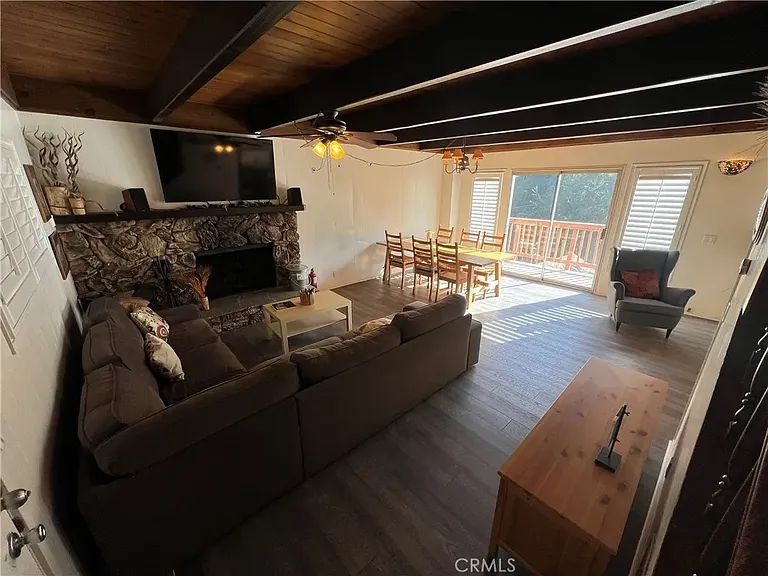 809 Virginia Ct — Photo 16