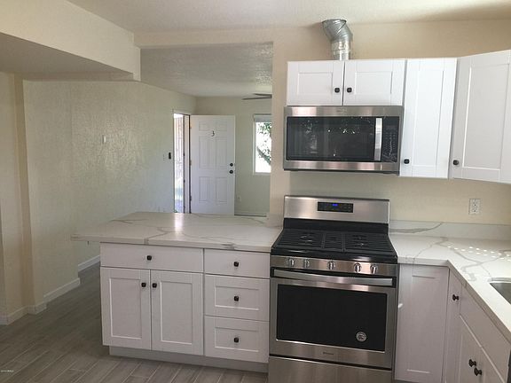 2nd image of 919 E Tuckey Ln APT 2