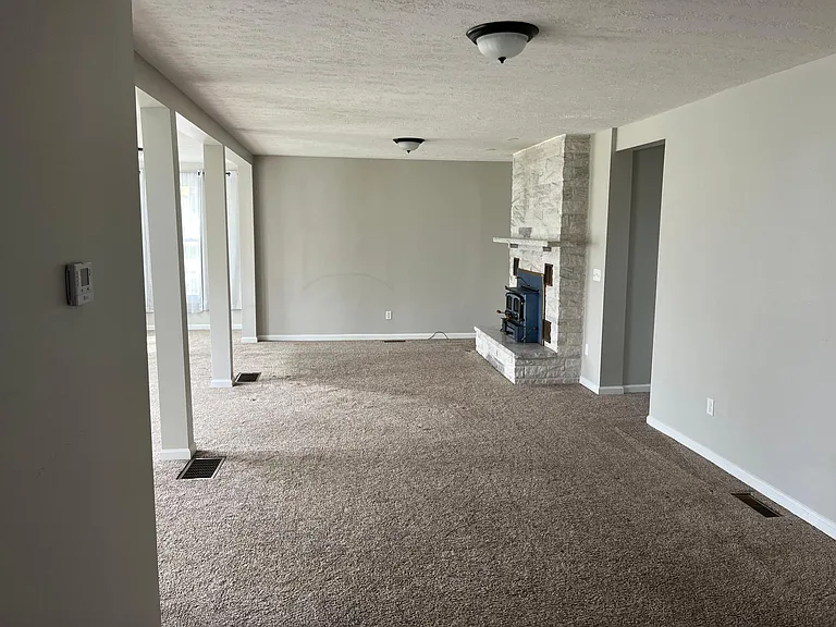 300 E Troy Pike #A — Photo 8