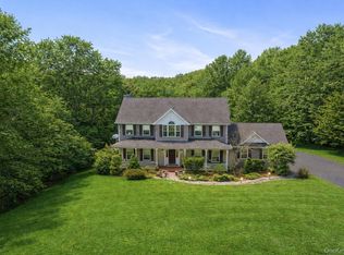 17 Woodridge Drive, Chester, NY 10918