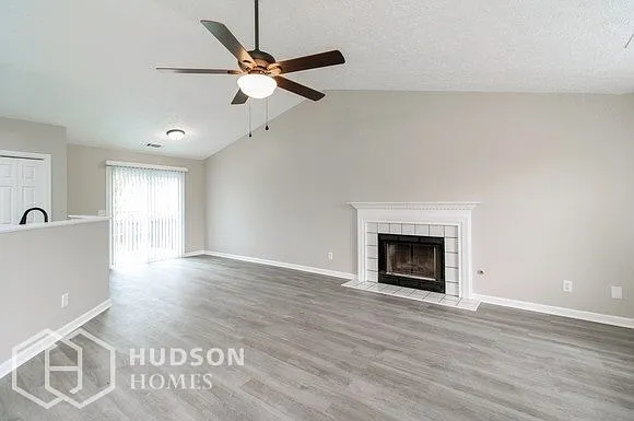 2525 Cat Hollow Ct NW — Photo 2