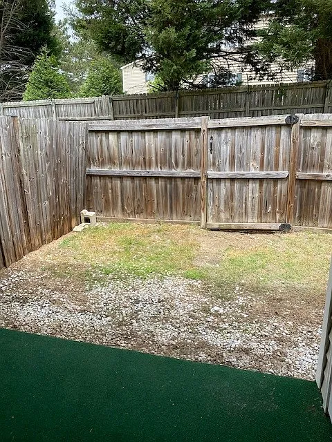 2 bed, 2.5 bath, 1312 sqft, $1,350 — Photo 3