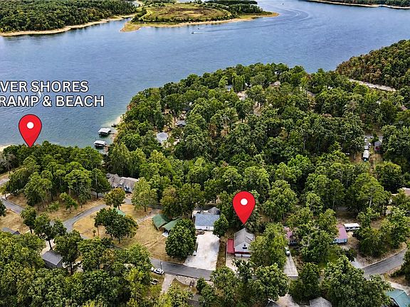 3rd image of 16351 Pin Oak Ln