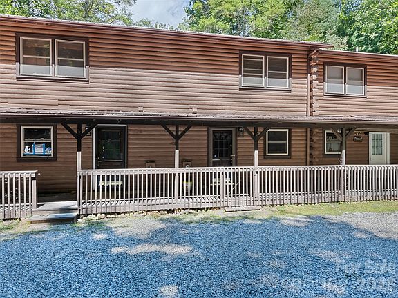 2nd image of 36 Mulberry Ln