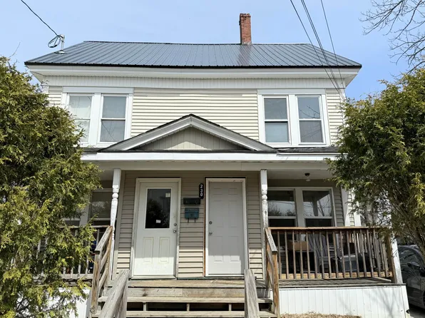 232 Knox Street, Rumford, ME 04276