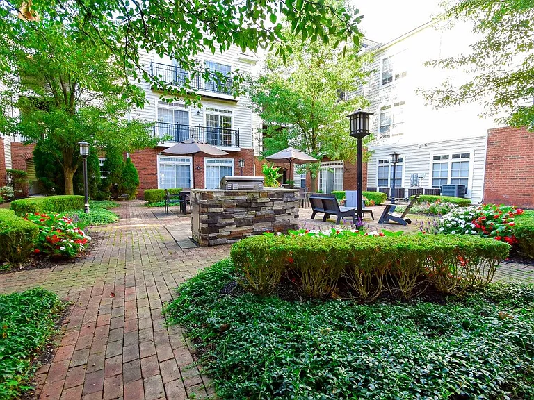 Central Park Apartment Homes — Photo 19