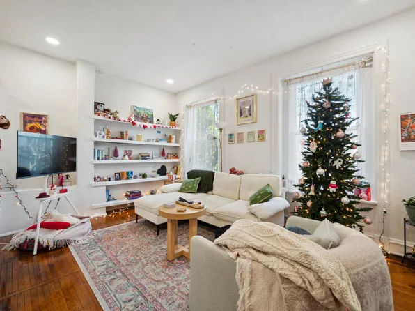 4617 Chester Ave #2F, Philadelphia, PA 19143