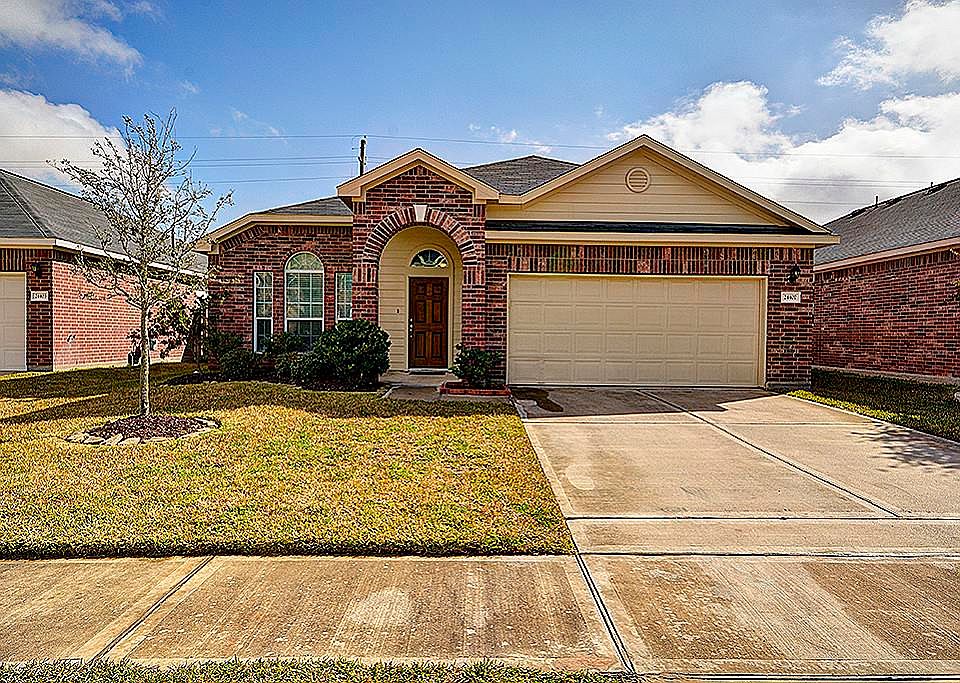 1st image of 24407 Lakecrest Bend Dr