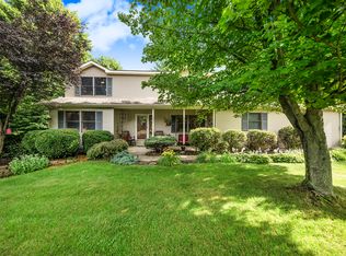 4382 Walkers Ridge Rd, Kalamazoo, MI 49009