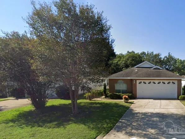155 Russ Dr, Gulf Breeze, FL 32561