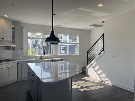 4th image of 14131 266th Pl NE #1-104