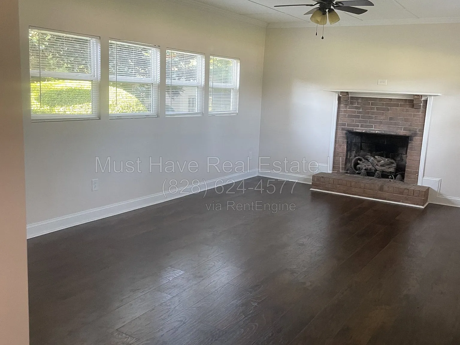 4 bed, 2.5 bath, 1974 sqft, $2,200 — Photo 2