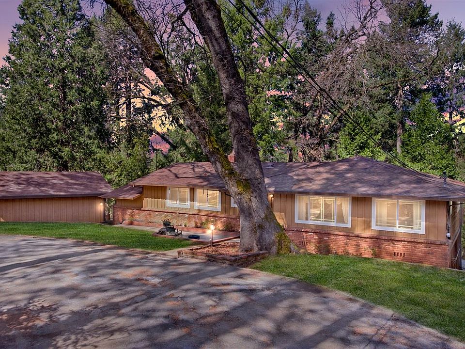 1st image of 500 Greenwood Ct