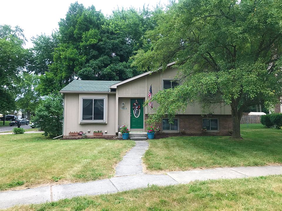 1st image of 7955 Ramblewood Ct