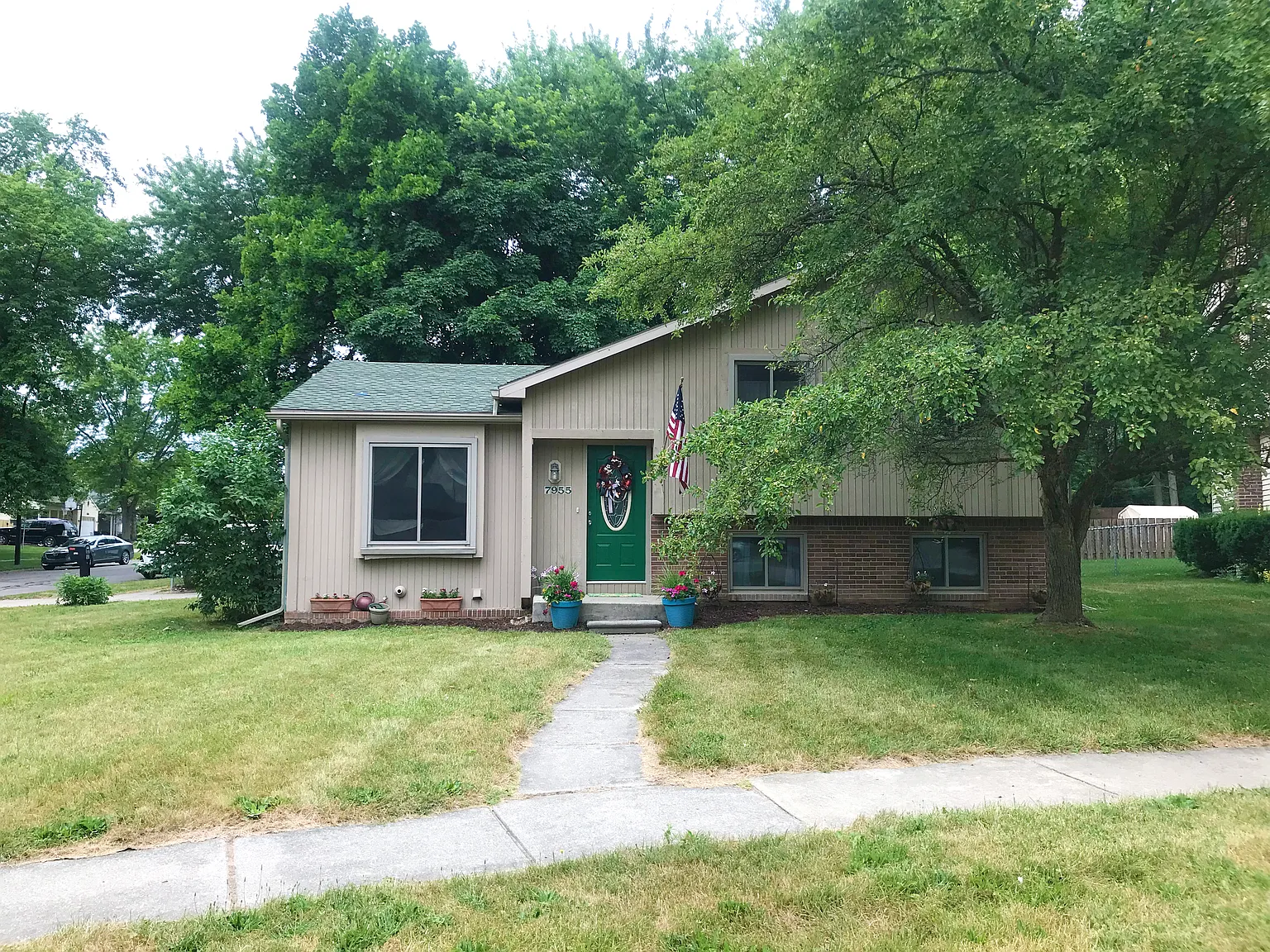 7955 Ramblewood Ct photo 1