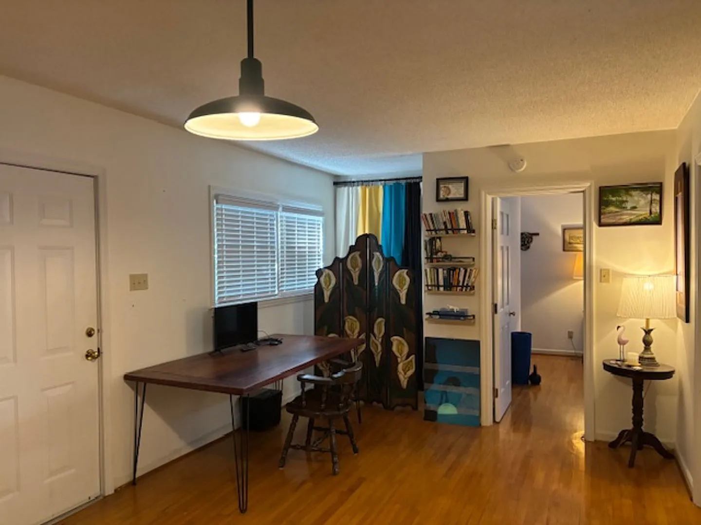 Fully furnished 1 bedroom 1 bath garage apartment — Photo 4