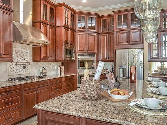 4th image of 5380 Greenbrook Dr
