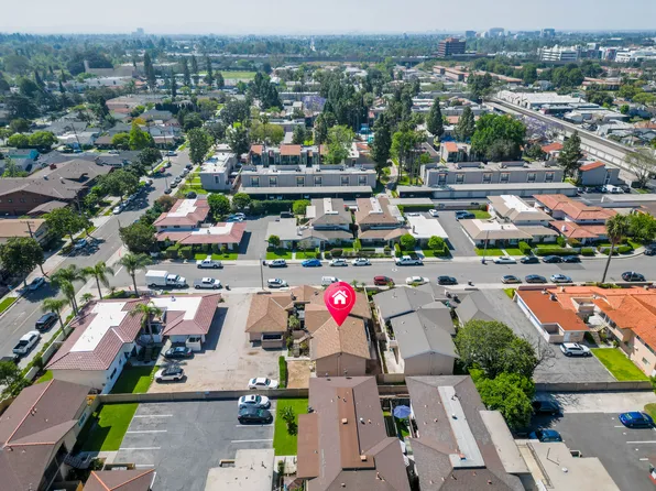 327 W Kelly Ave APT B, Orange, CA 92866