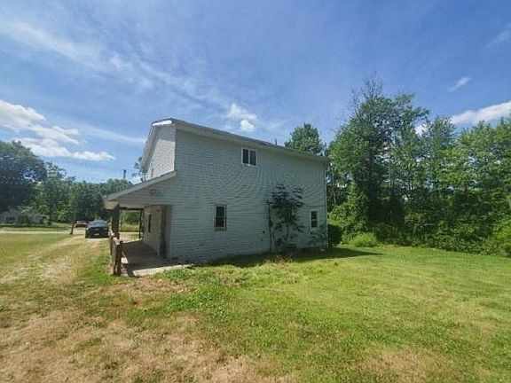 2nd image of 4027 Lesh St NE