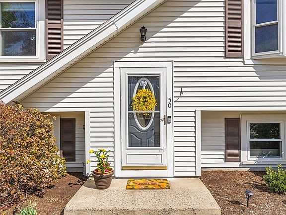 3rd image of 50 Harlow Rd
