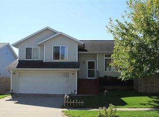 55 Augusta Ct, North Liberty, IA 52317