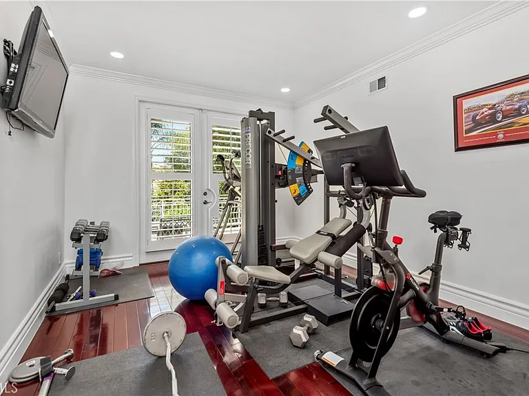5267 Newcastle Ln — Photo 21