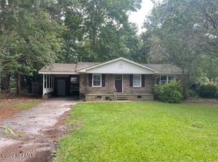 213 Fairway Dr, Greenville, NC 27858