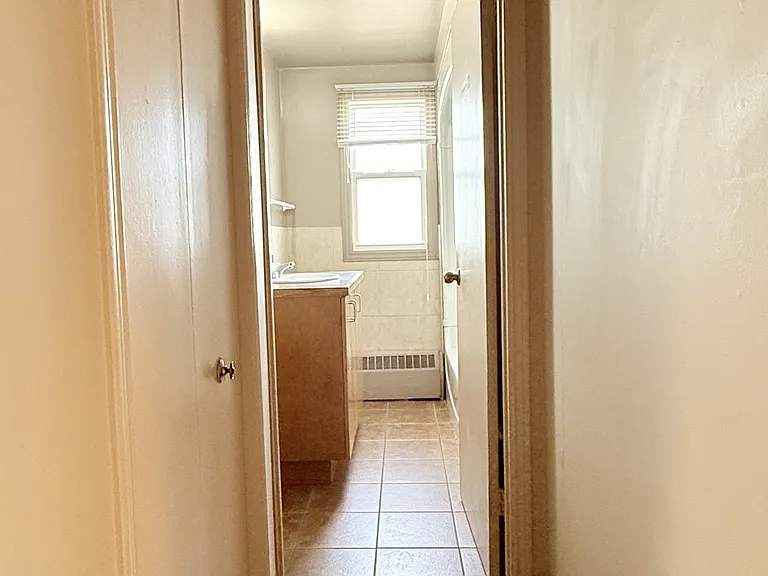 1101 Erie St — Photo 14