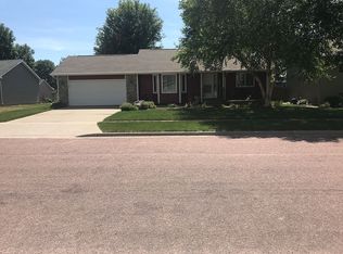 109 E Thad St, Brandon, SD 57005