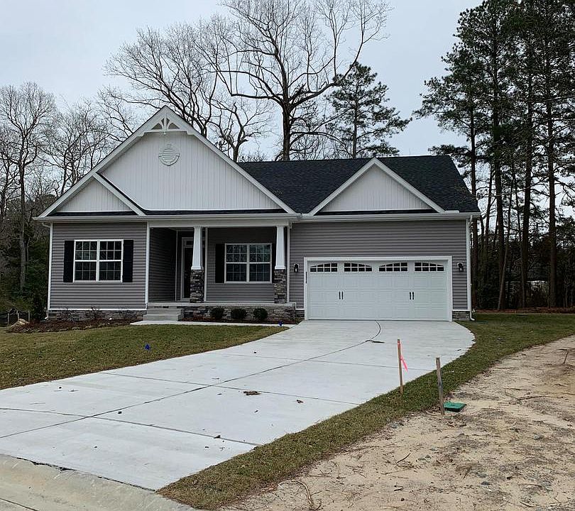 1st image of 20796 Woodlake Cir
