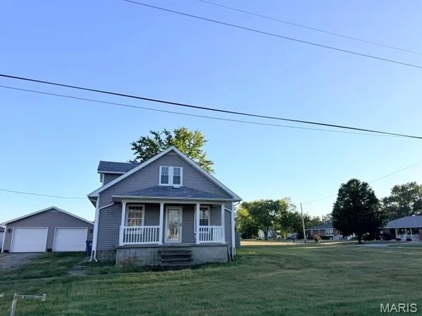 326 E Cherry St, Hoyleton, IL 62803