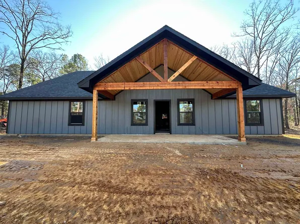 2640 Bobwhite Rd, Gilmer, TX 75645