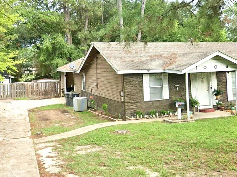 1006 Jordan Ave — Photo 6
