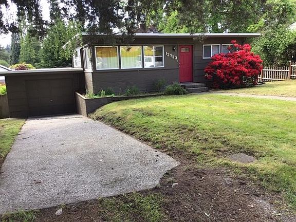 One Car Garage w/Opener