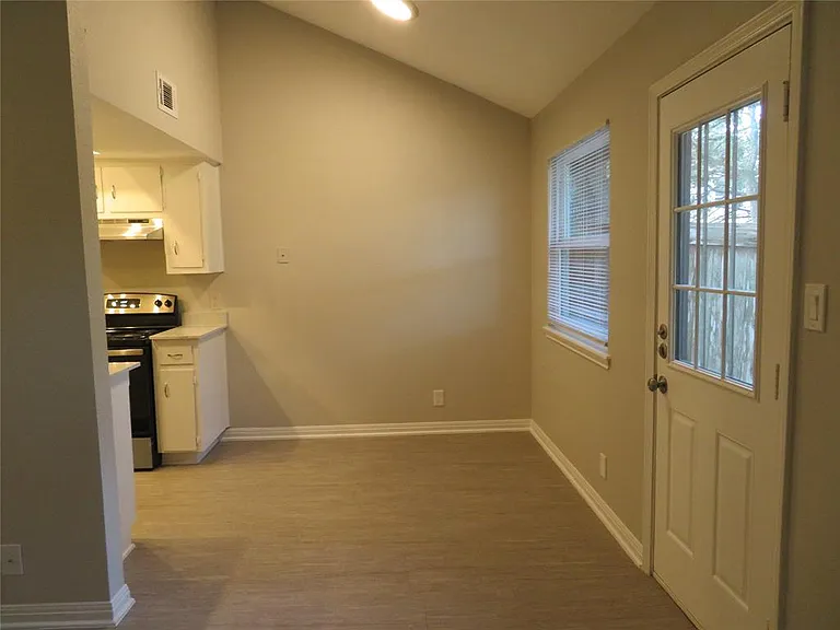 11700 Sierra Nevada #B — Photo 20
