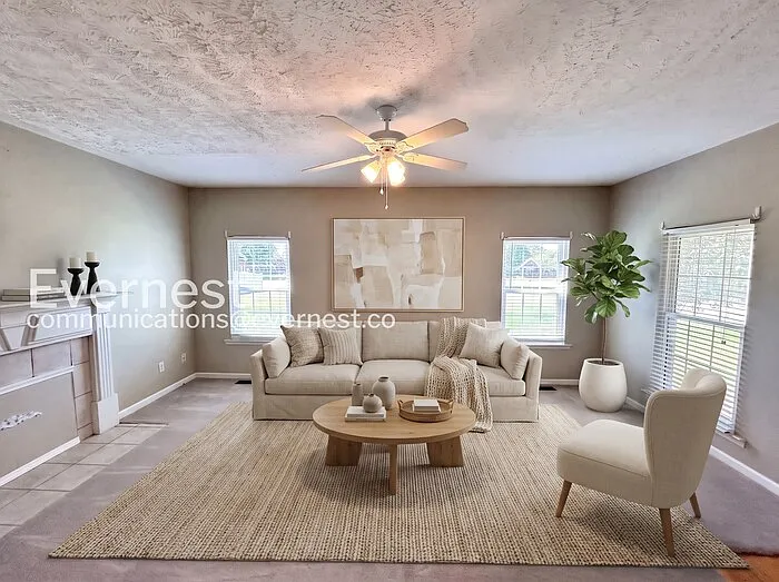 3 bed, 2.5 bath, 2135 sqft, $2,245 — Photo 2
