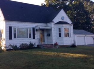 31 Pinewood Rd, Methuen, MA 01844