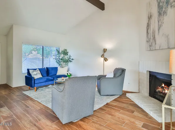 2224 Wetstone Dr, Thousand Oaks, CA 91362
