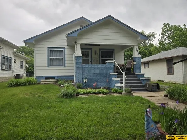 714 N 10th St, Beatrice, NE 68310