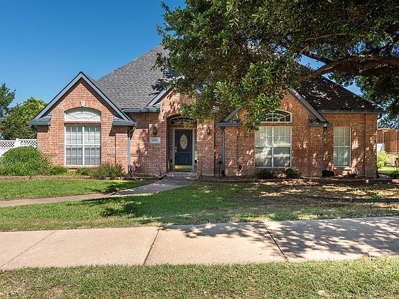 2nd image of 1721 Palomino Dr